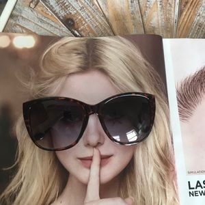 NWOT Oversized Tortoise Acetate Sunglasses UV 400